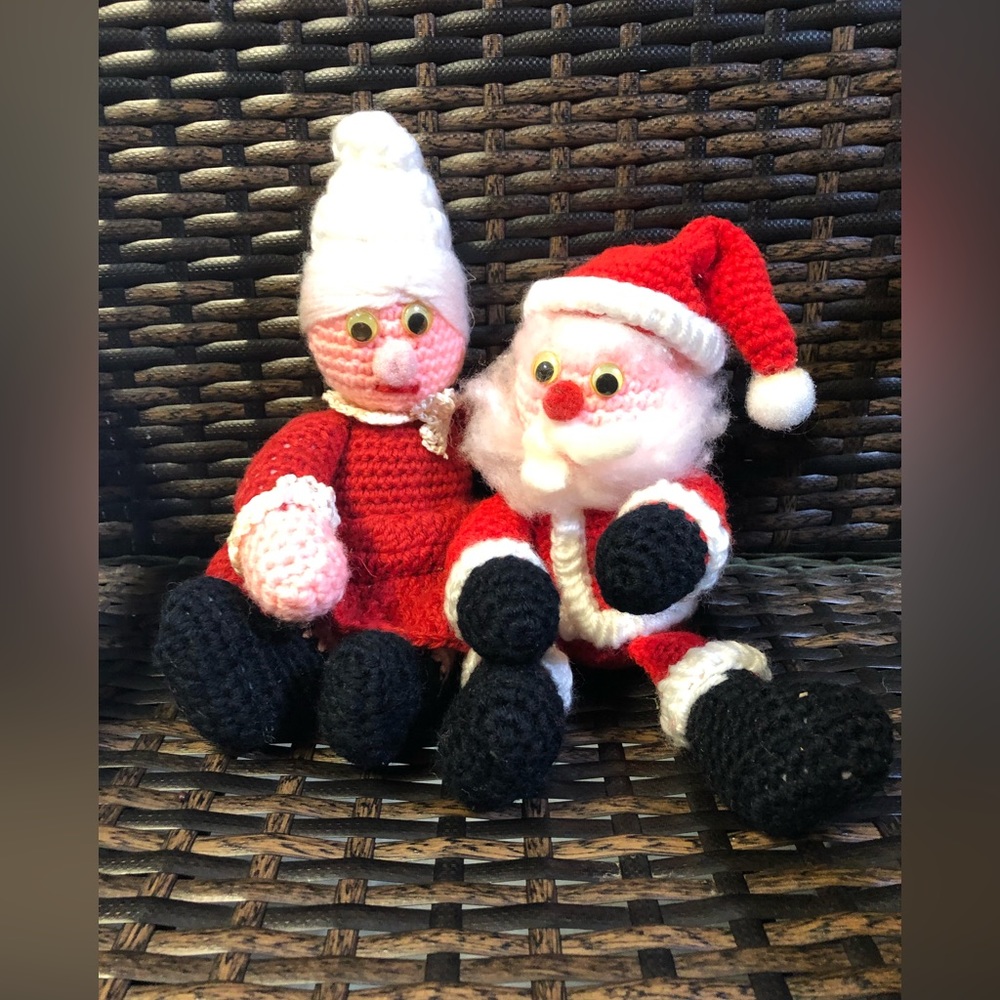 Crocheted Mr & Mrs Claus